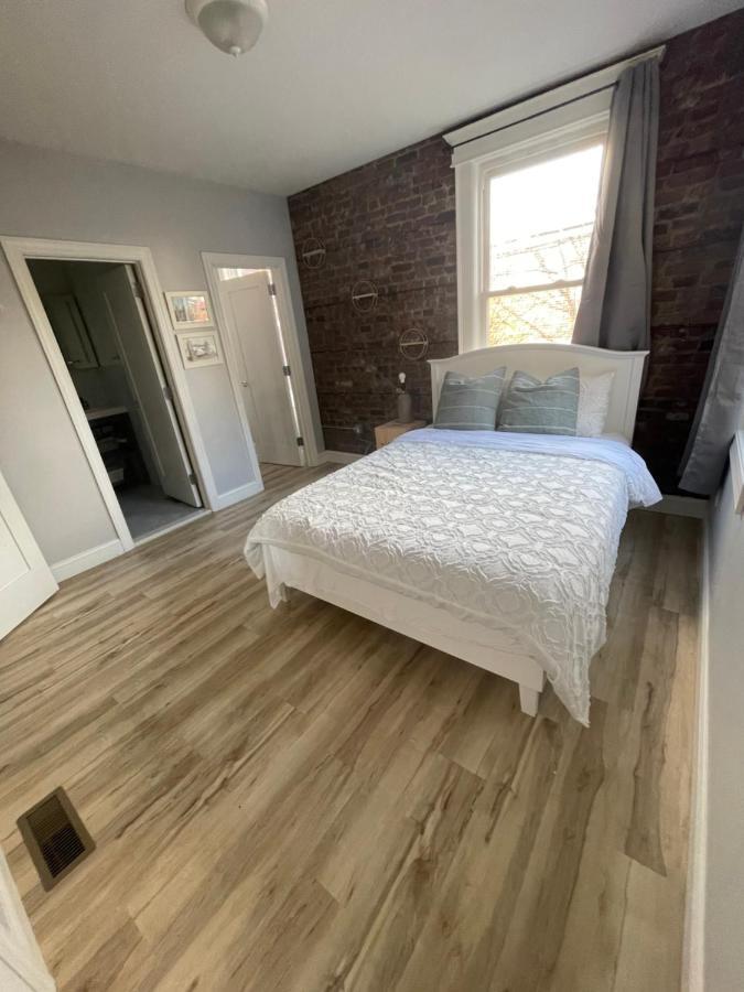 Modern Luxury Apartment Near Nyc ジャージーシティ エクステリア 写真